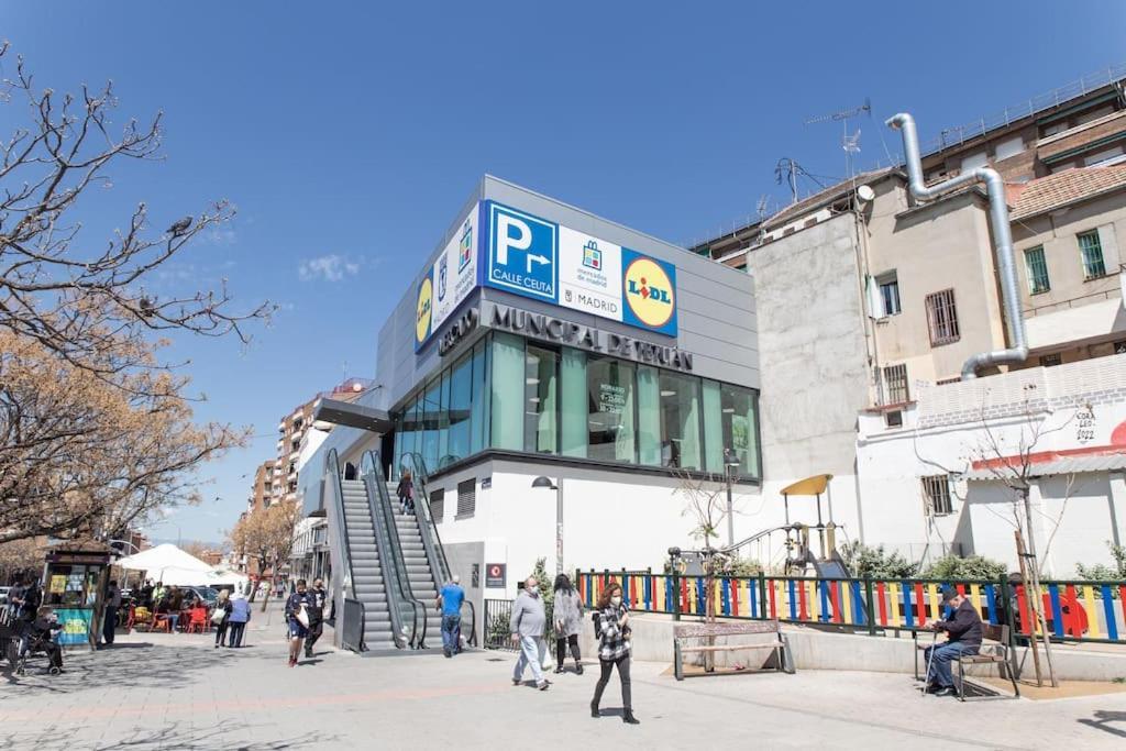 Encantador Apartamento Reformado En Tetuan By Bebalmy Madrid Eksteriør billede
