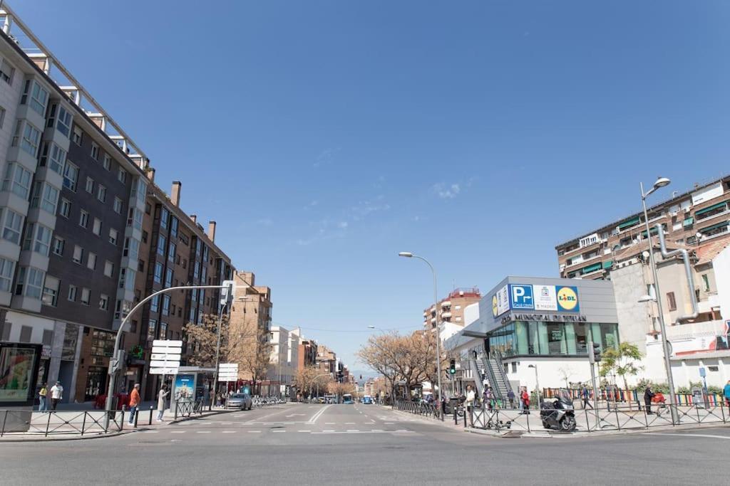 Encantador Apartamento Reformado En Tetuan By Bebalmy Madrid Eksteriør billede