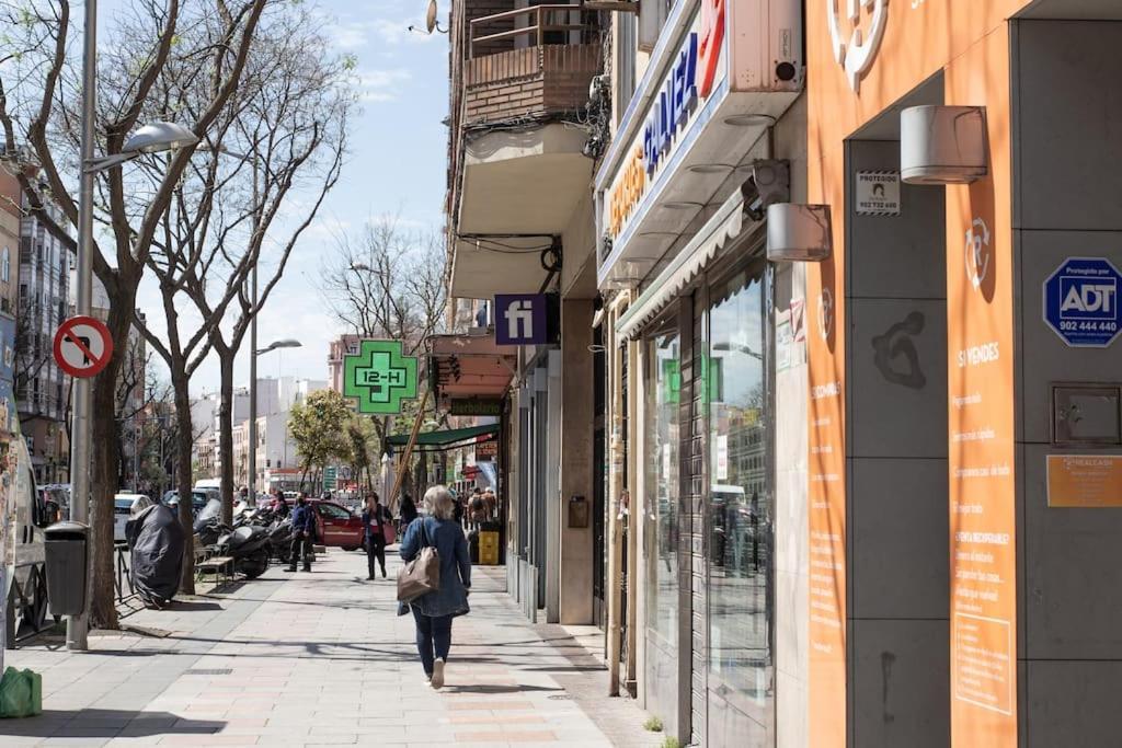 Encantador Apartamento Reformado En Tetuan By Bebalmy Madrid Eksteriør billede