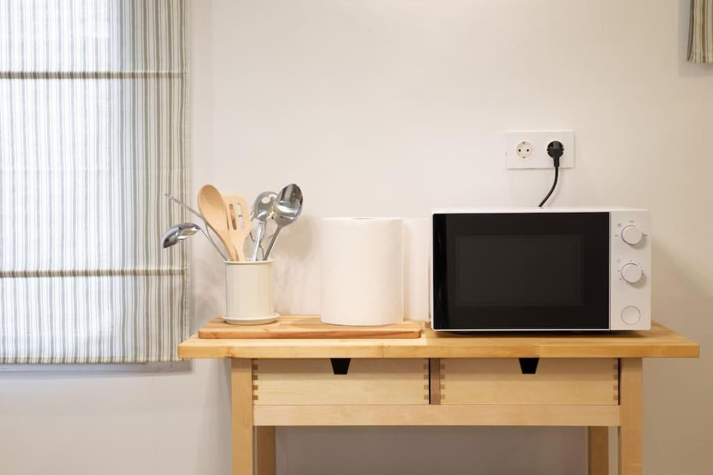 Encantador Apartamento Reformado En Tetuan By Bebalmy Madrid Eksteriør billede